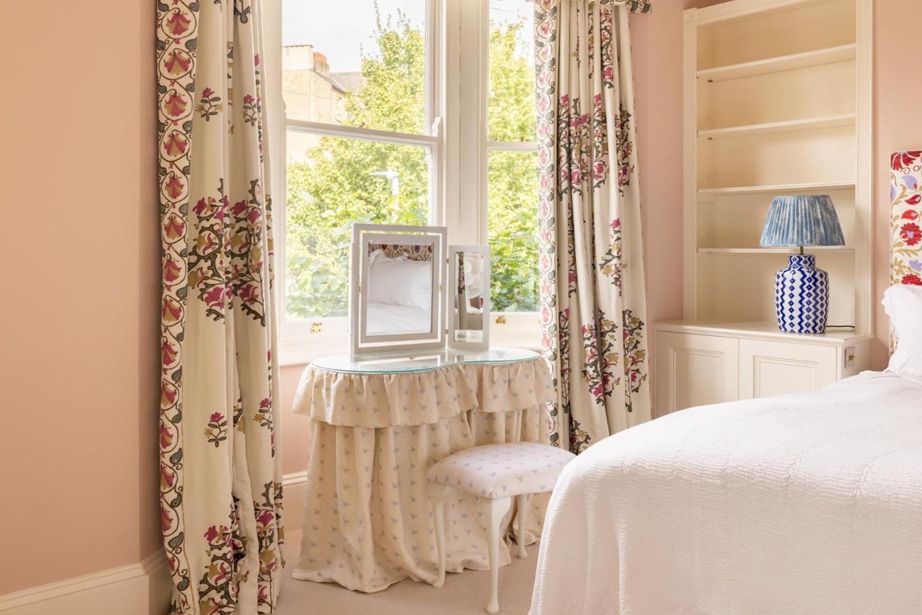 Battersea Park 3 Bedroom Holiday home